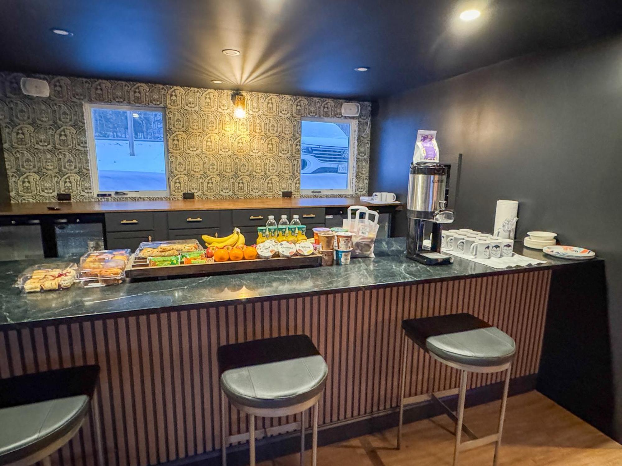 Inn At Mount Snow West Dover Esterno foto