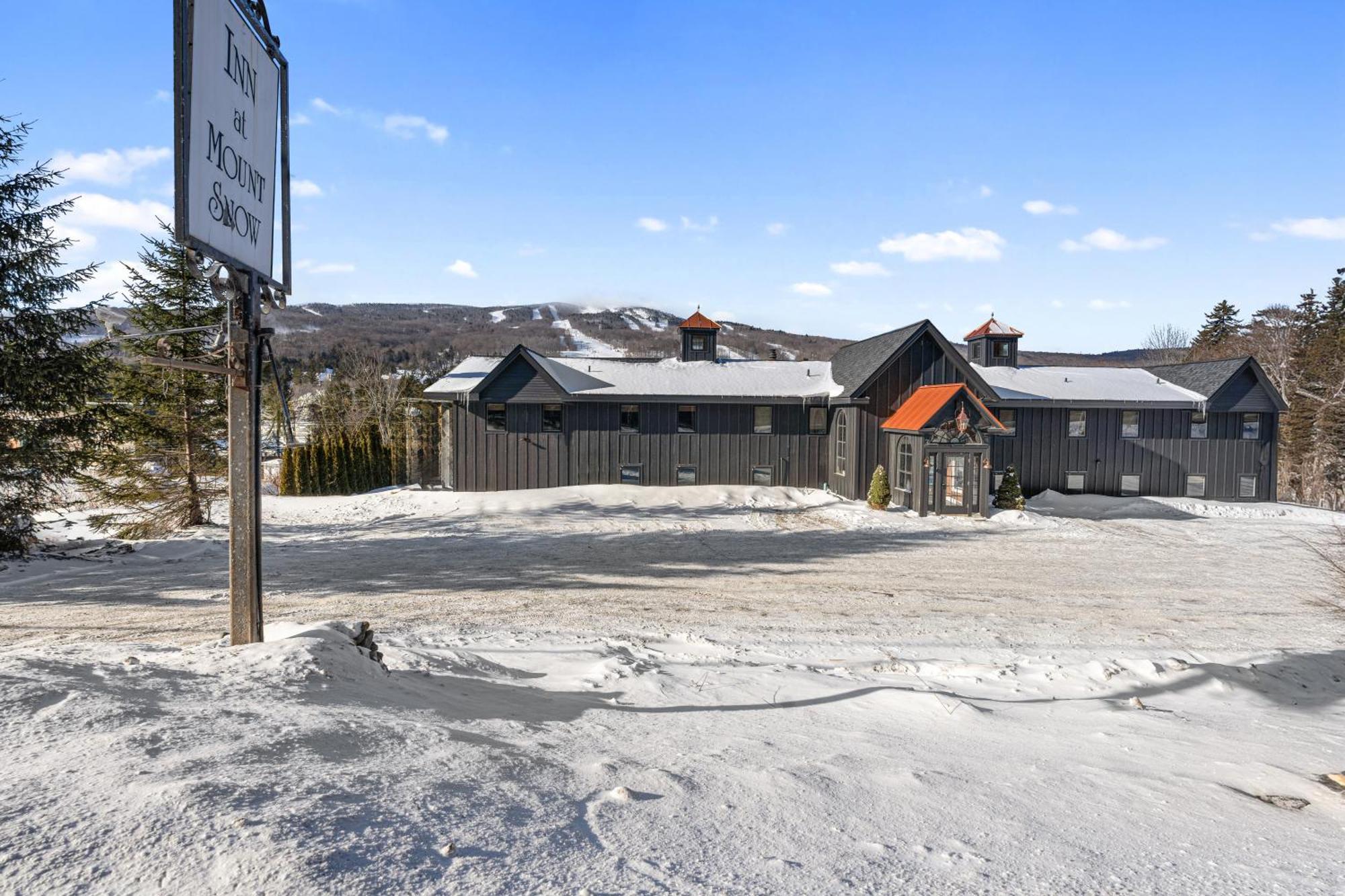 Inn At Mount Snow West Dover Esterno foto